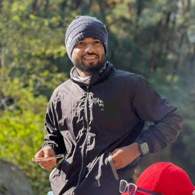 Fardin Ahsan - Full Stack Developer with 7+ years of experience in Laravel, React, Vue.js, and microservice architectures
